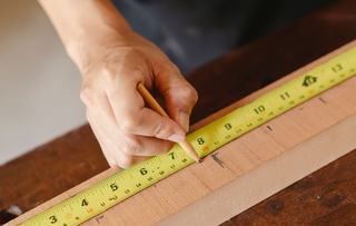 Caillebotis pas cher : ce qui fait varier le coût