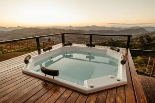 Caillebotis pour spa gonflable : une base stable